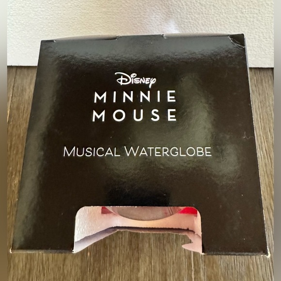 Disney Mickey and Minnie Mouse Musical Waterglobes - Picture 7 of 13